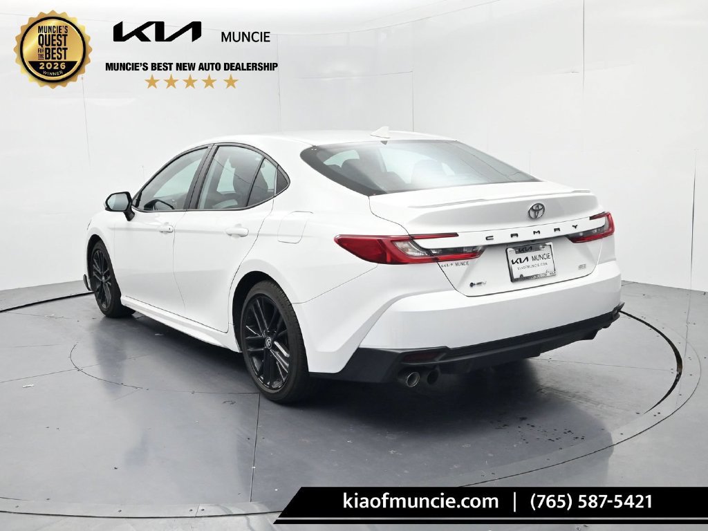 Used 2025 Toyota Camry SE FWD image 6