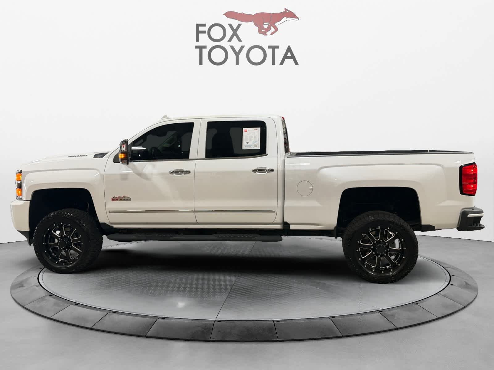 Used 2019 Chevrolet Silverado 2500 High Country w/ Duramax Plus Package AWD/4WD image 3