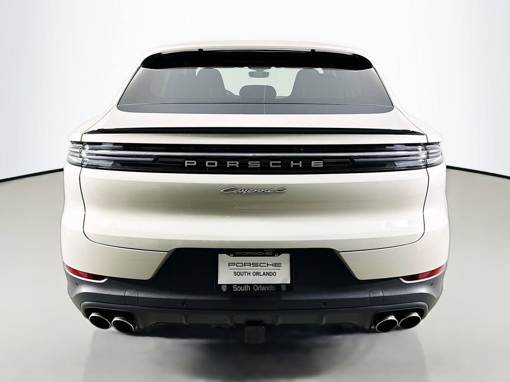 Used 2025 Porsche Cayenne S image 10