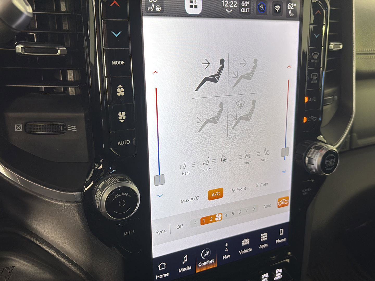 Used 2022 RAM 2500 Laramie AWD/4WD image 37