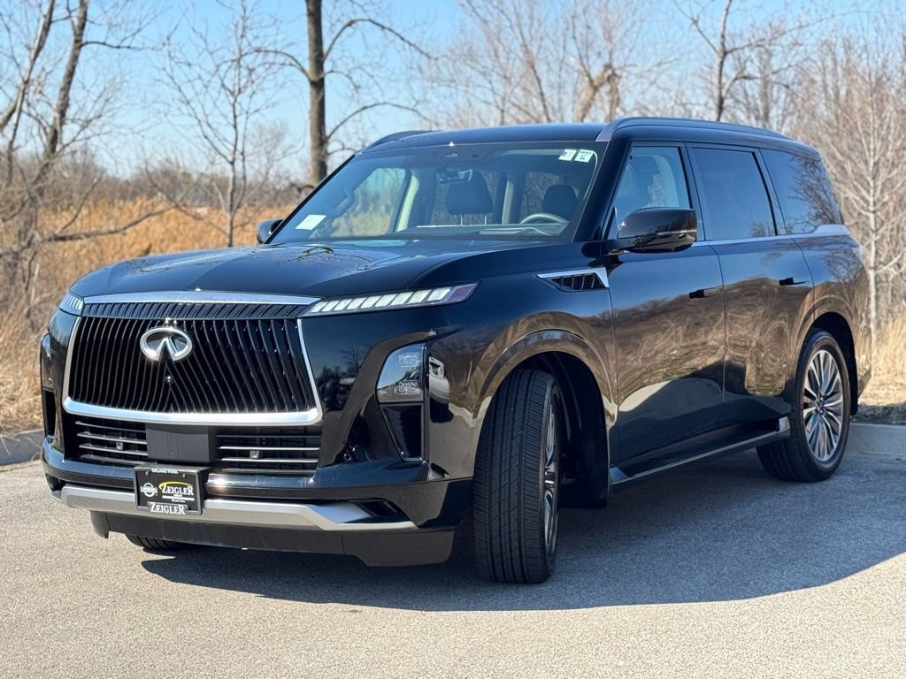 Certified 2026 INFINITI QX80 Luxe w/ Cargo Package AWD/4WD image 3