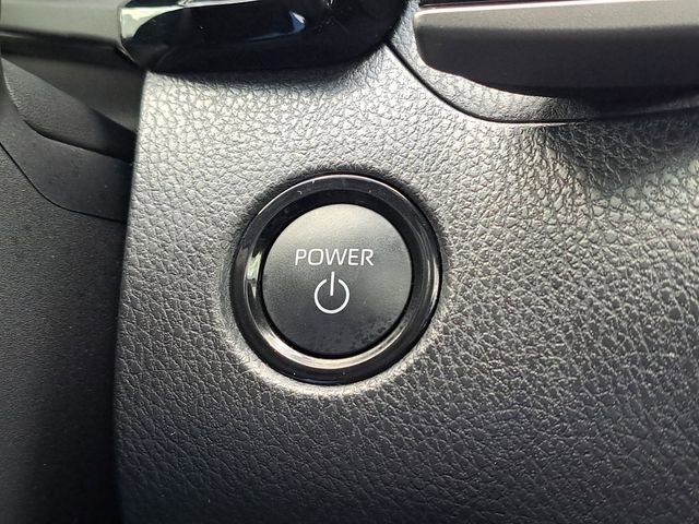 Used 2025 Toyota Camry XLE image 26