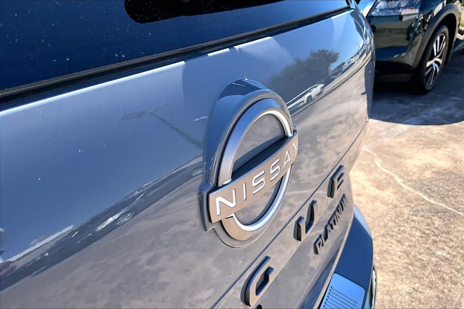 Certified 2024 Nissan Rogue Platinum w/ Platinum Premium Package FWD image 31