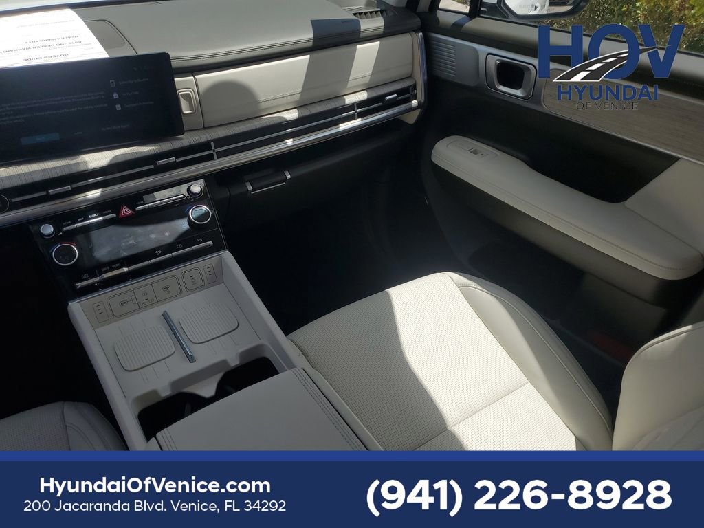 Used 2025 Hyundai Santa Fe Calligraphy image 20