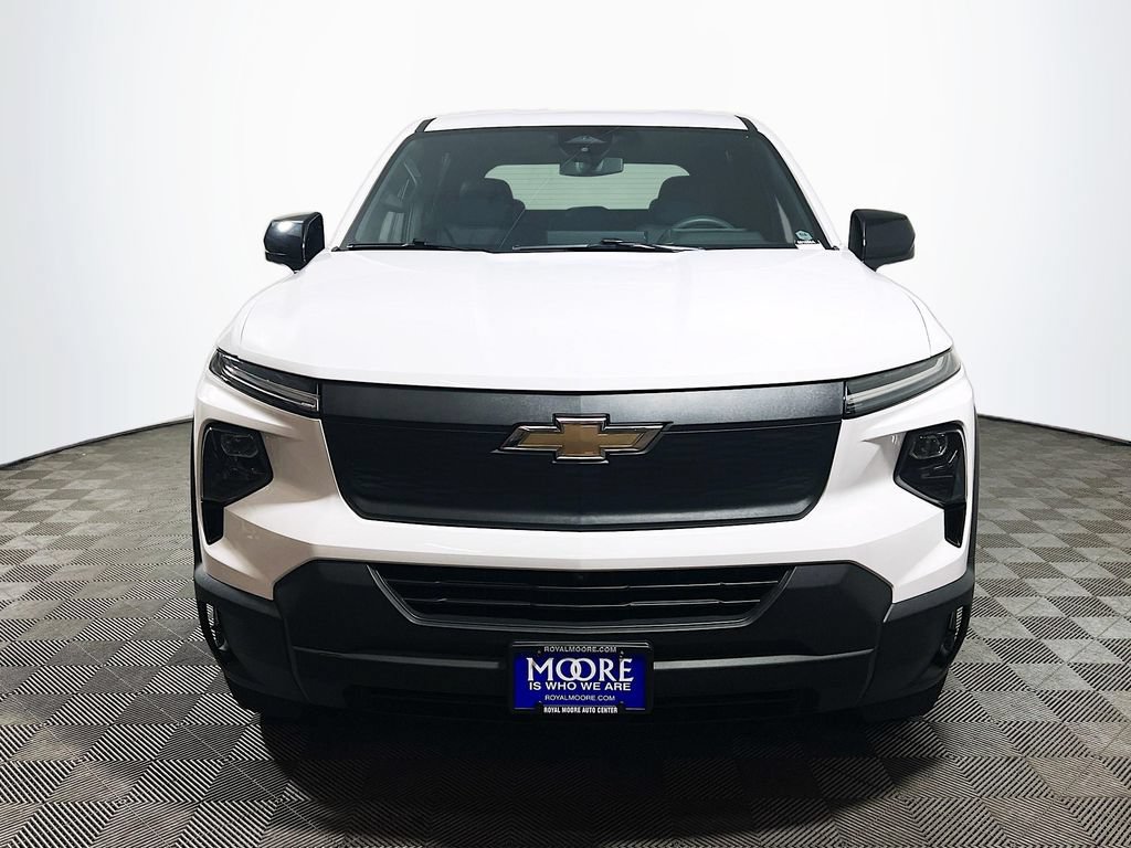 Used 2024 Chevrolet Silverado EV W/T AWD/4WD image 2