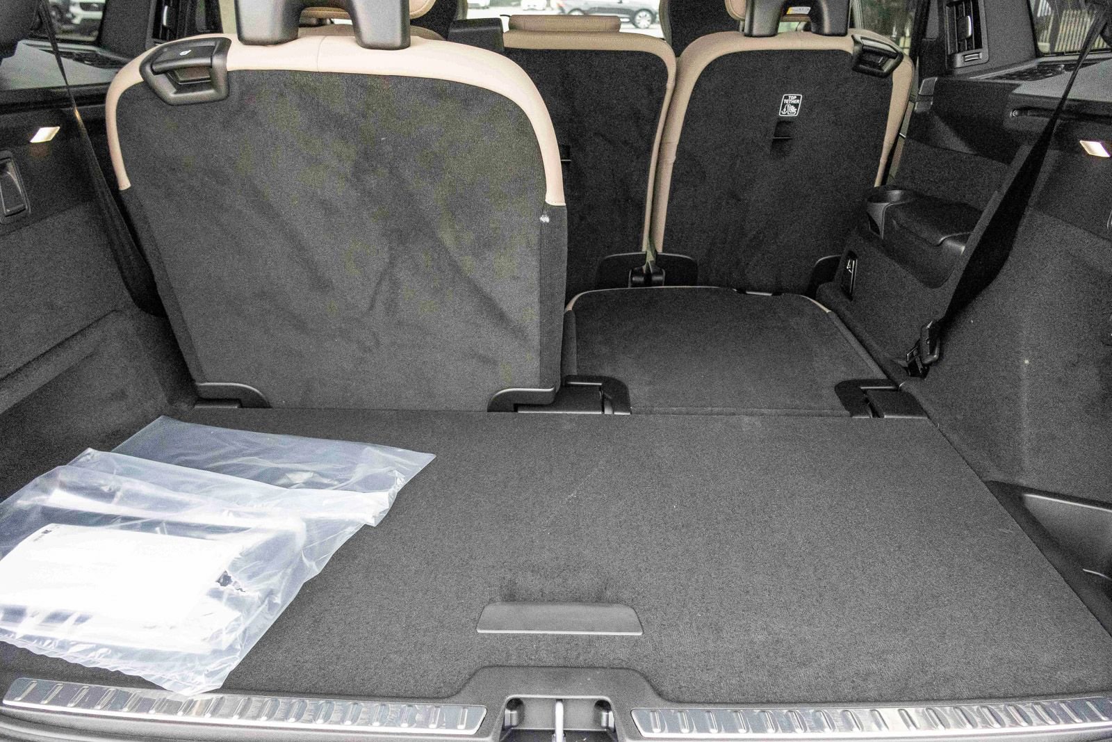 New 2026 Volvo XC90 B5 Core image 26