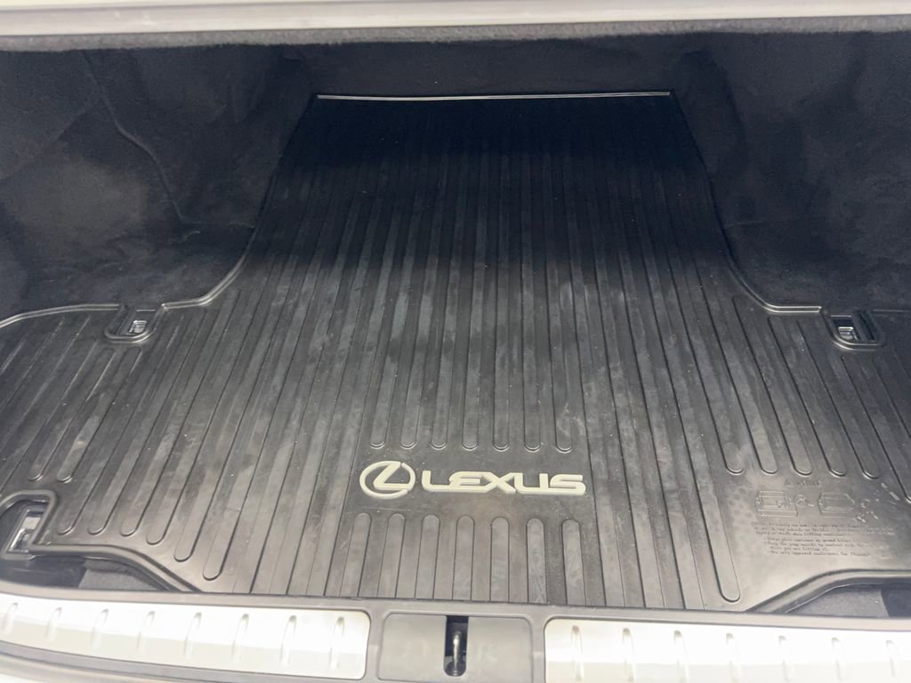 Used 2020 Lexus LS 500 w/ Accessory Package (Z2) image 79