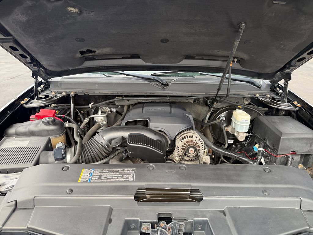 Used 2010 Chevrolet Avalanche LS w/ Interior Plus Package image 25