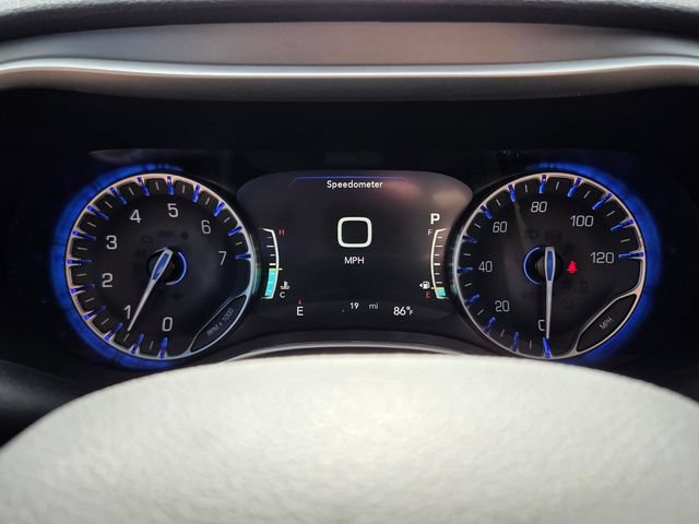 New 2027 Chrysler Pacifica Limited FWD image 33