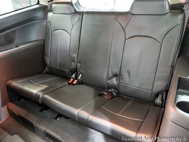 Used 2015 Chevrolet Traverse LT image 13