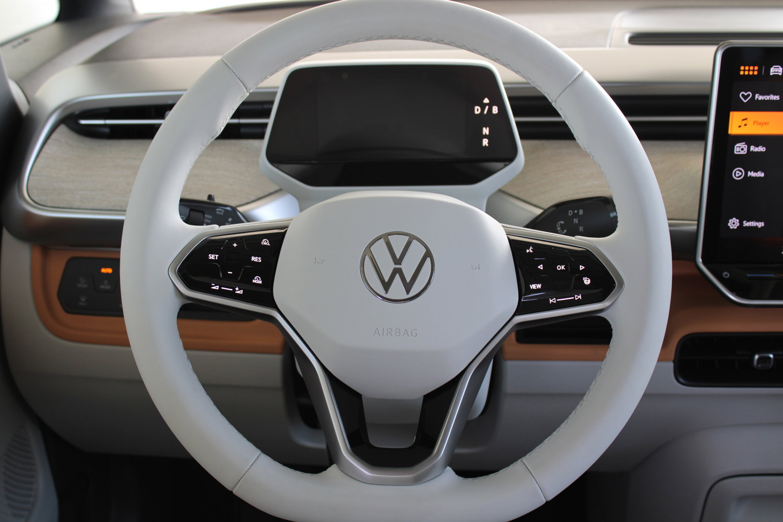 New 2025 Volkswagen ID. Buzz 1st Edition image 11