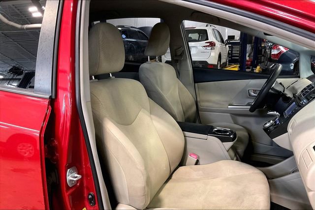 Used 2014 Toyota Prius V Two image 7