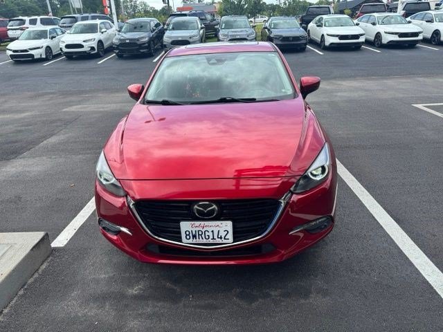 Used 2018 MAZDA MAZDA3 Grand Touring w/ Premium Equipment Package FWD image 3