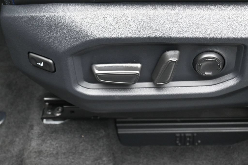 Certified 2026 Toyota Tundra Platinum AWD/4WD image 10