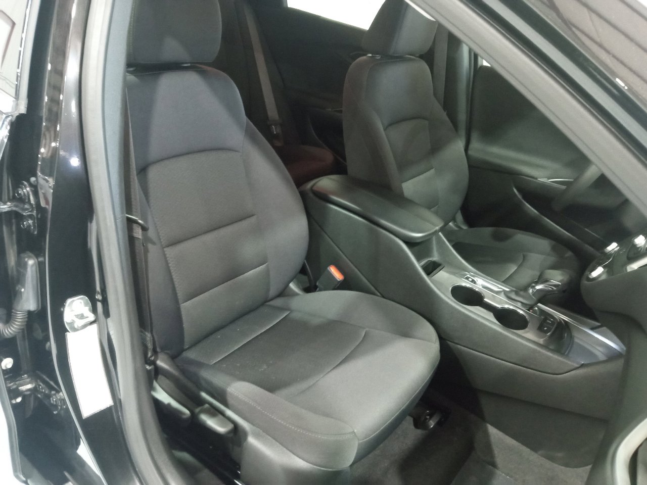 Used 2024 Chevrolet Malibu LT image 4