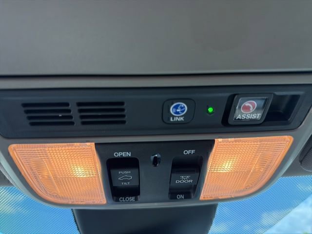 Used 2022 Honda Odyssey Elite image 16