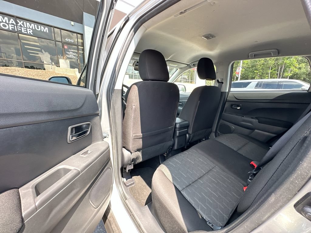 Used 2024 Mitsubishi Outlander Sport ES AWD/4WD image 16