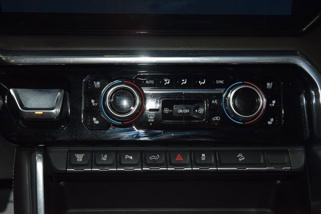 Used 2024 GMC Sierra 2500 Denali Ultimate image 32