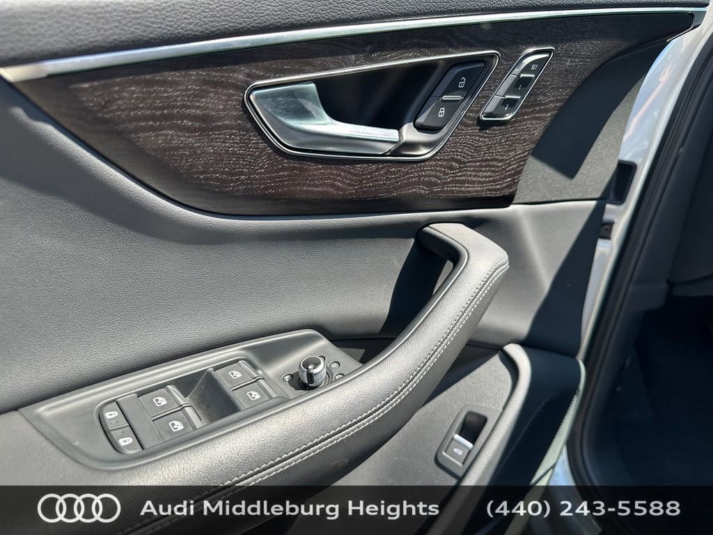 Certified 2023 Audi Q7 2.0T Premium Plus w/ Premium Plus Package AWD/4WD image 30