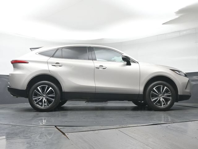 Certified 2024 Toyota Venza LE AWD/4WD image 38