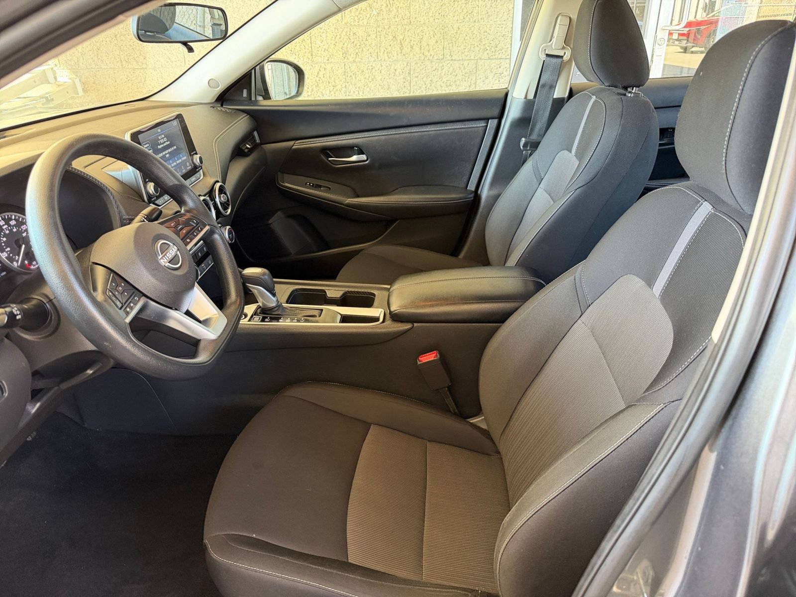 Used 2025 Nissan Sentra SV FWD image 25