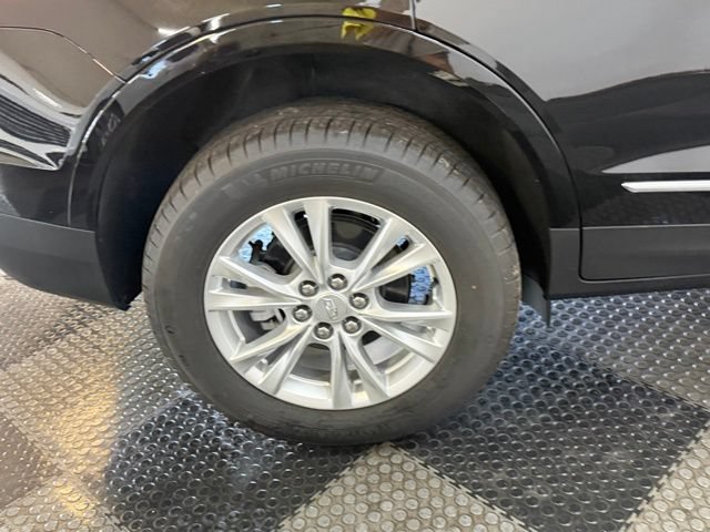Used 2025 Cadillac XT5 Luxury w/ LPO, Floor Liner Package FWD image 13