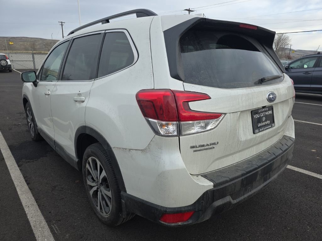 Used 2021 Subaru Forester Limited image 4
