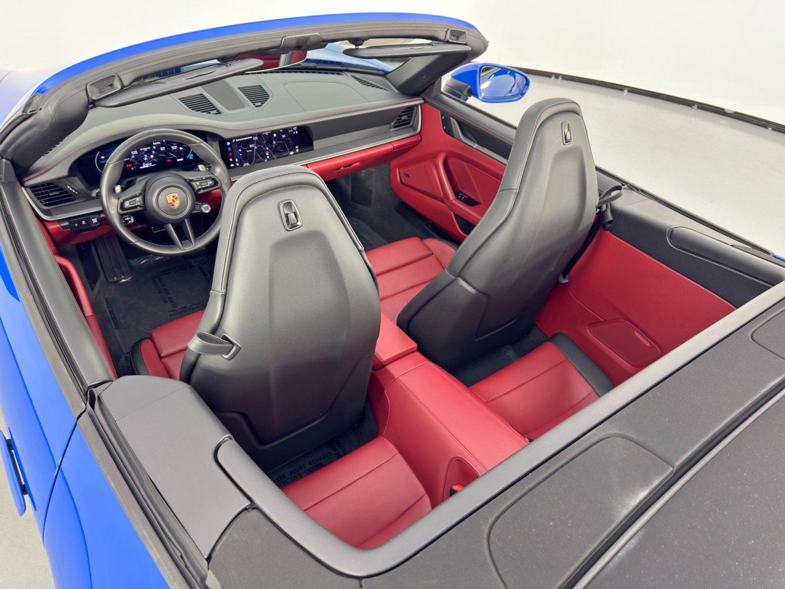 Used 2025 Porsche 911 Carrera RWD image 43