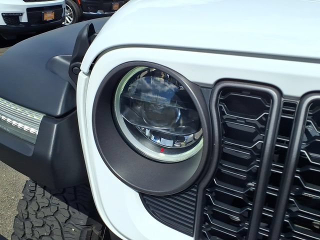 Used 2023 Jeep Wrangler Unlimited Rubicon 4xe AWD/4WD image 11