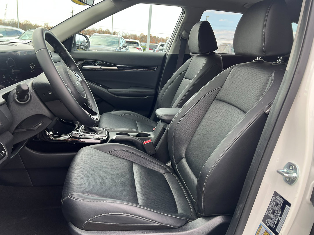 Used 2025 Kia Seltos EX w/ EX Sunroof Package image 13