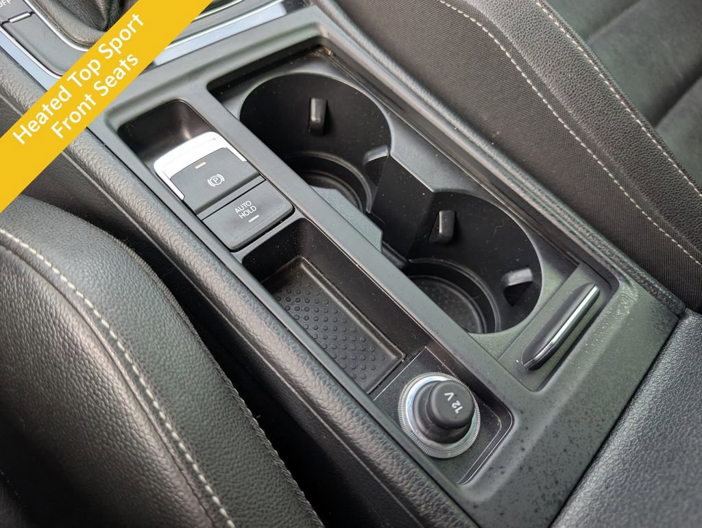 Used 2017 Volkswagen Golf R 4-Door image 24