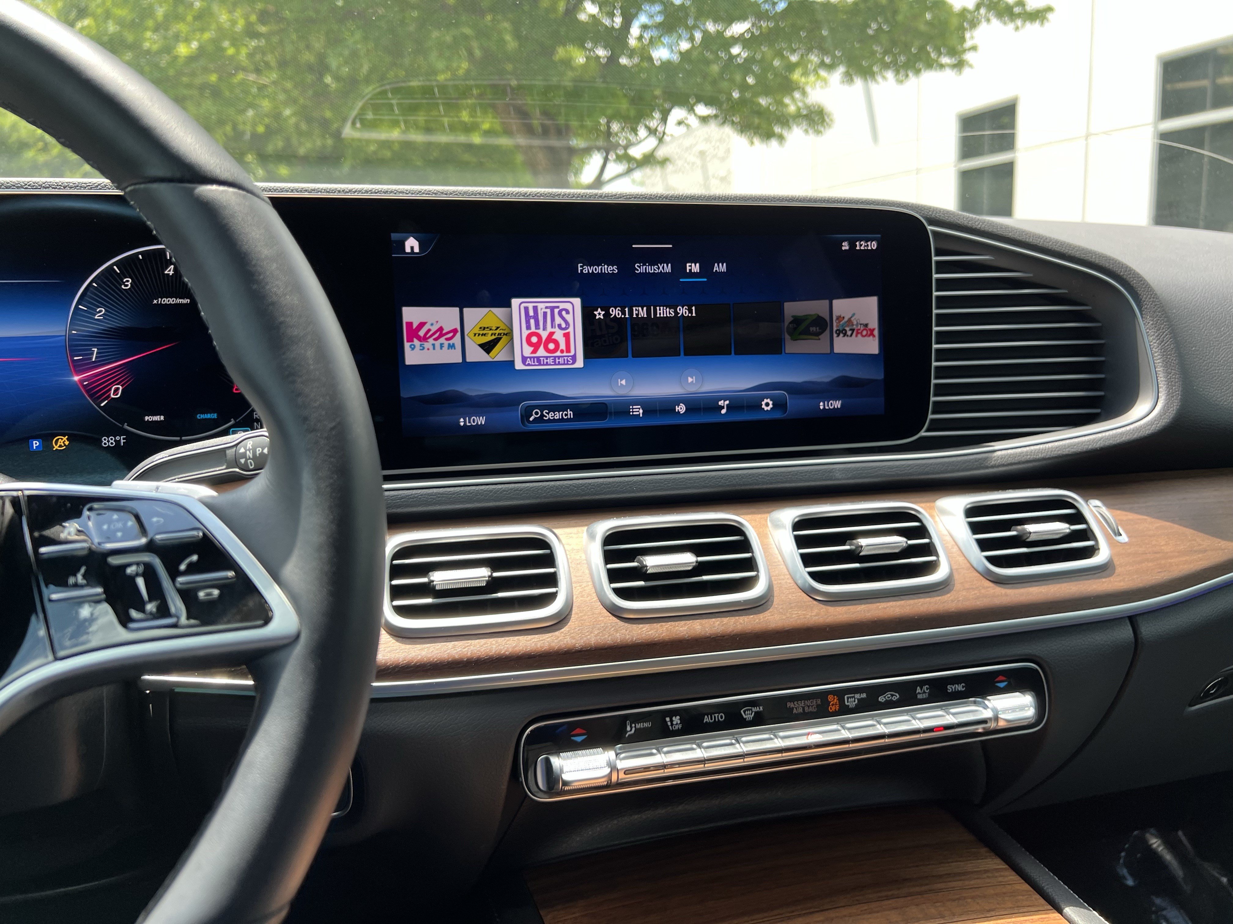 Certified 2025 Mercedes-Benz GLE 350 4MATIC image 31