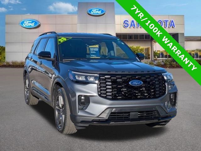 Certified 2025 Ford Explorer ST-Line w/ ST-Line Street Pack image 1