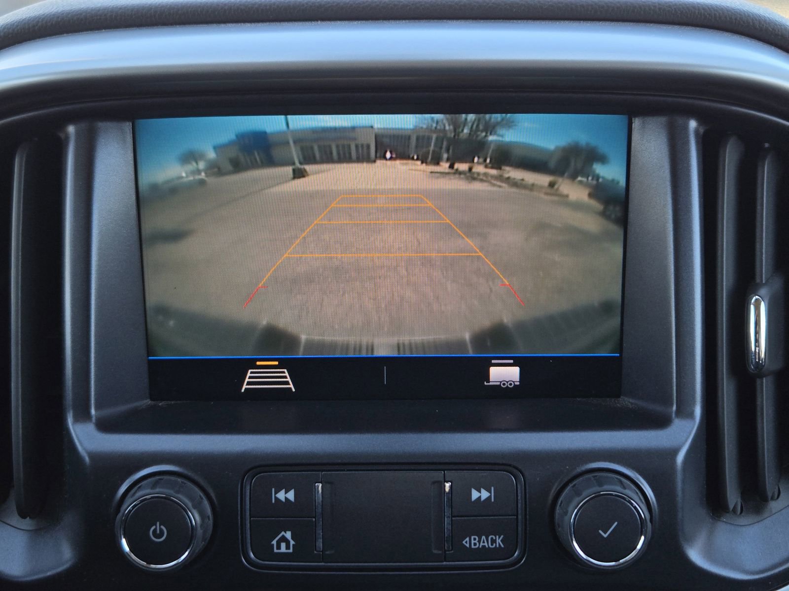 Used 2021 Chevrolet Colorado LT w/ LT Convenience Package image 21