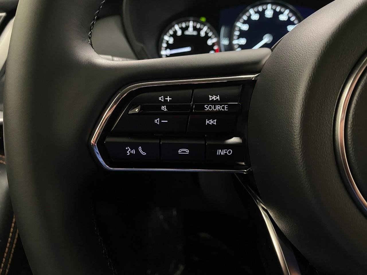 New 2025 MAZDA CX-90 3.3 Turbo w/ Preferred Package image 16