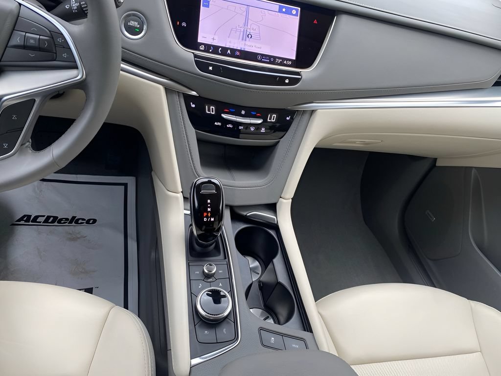 Certified 2025 Cadillac XT5 Premium Luxury AWD/4WD image 22