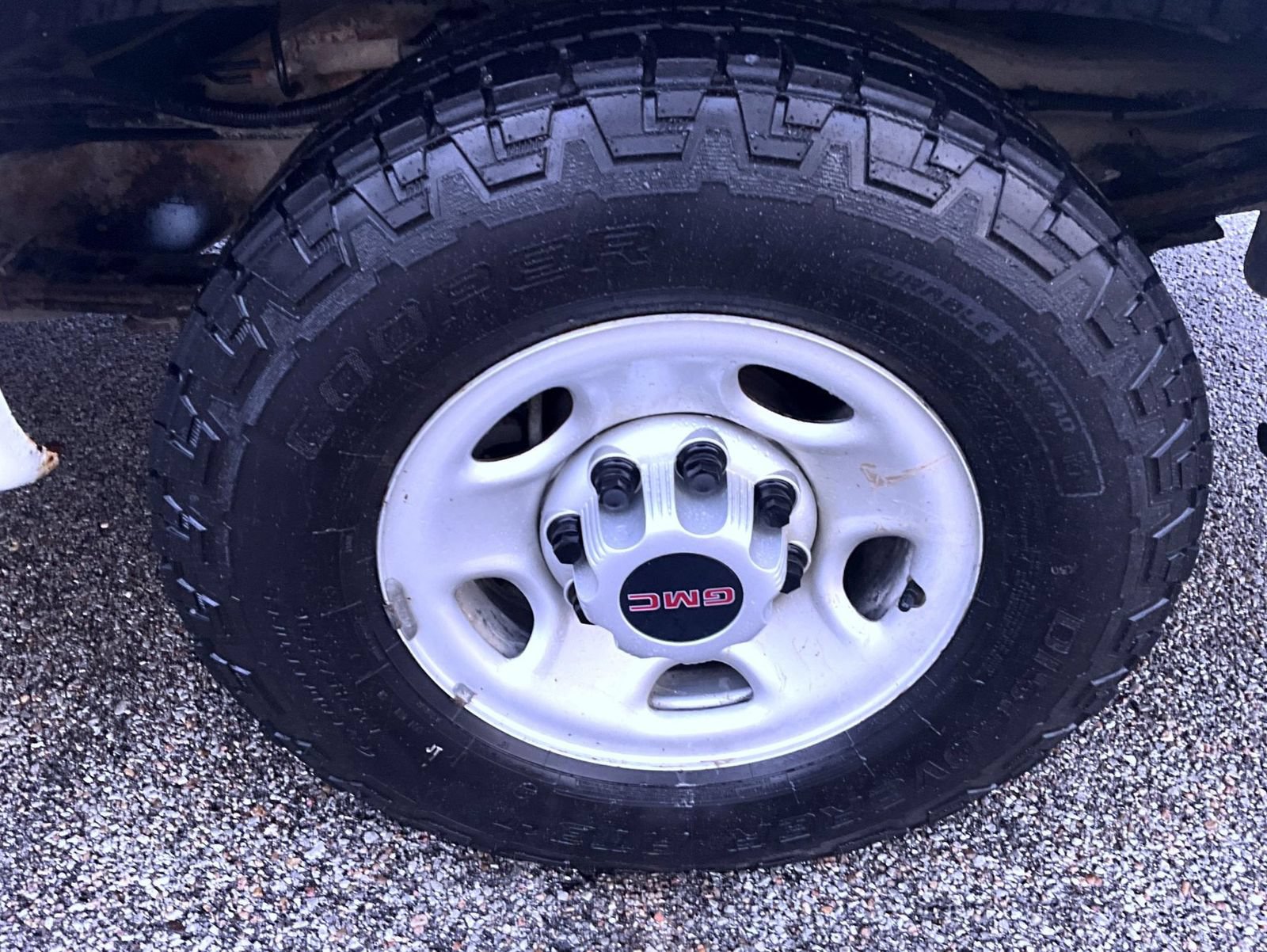 Used 2016 GMC Savana 2500 RWD image 20