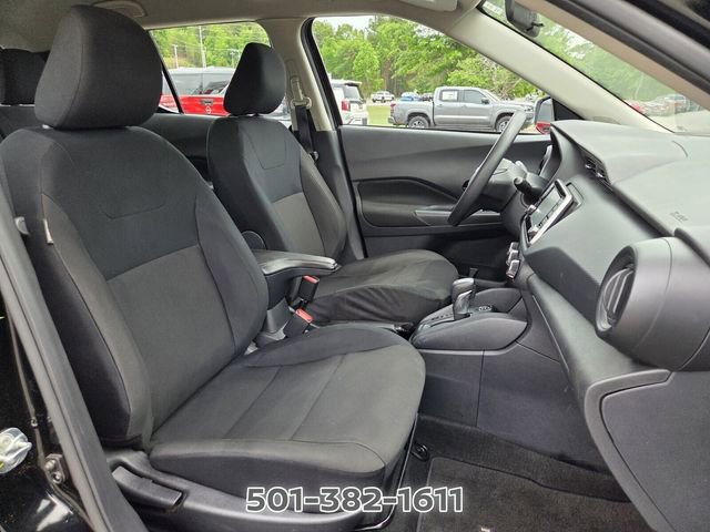 Certified 2025 Nissan Kicks Play S FWD image 19