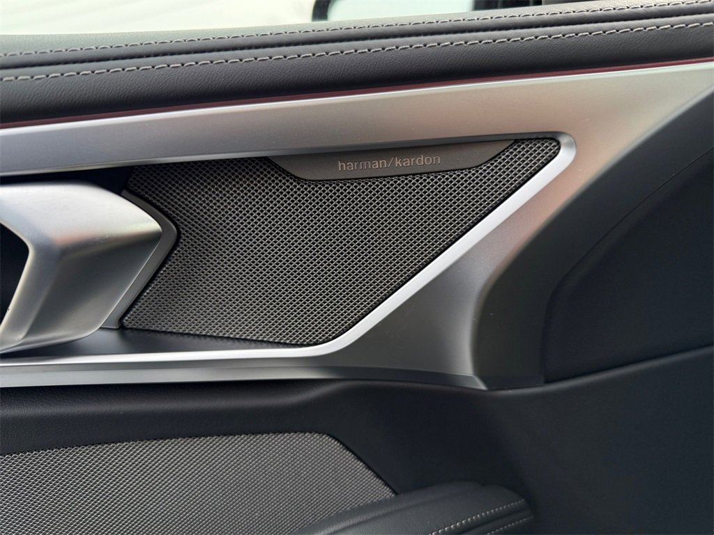 Used 2026 BMW M850i xDrive Convertible image 30