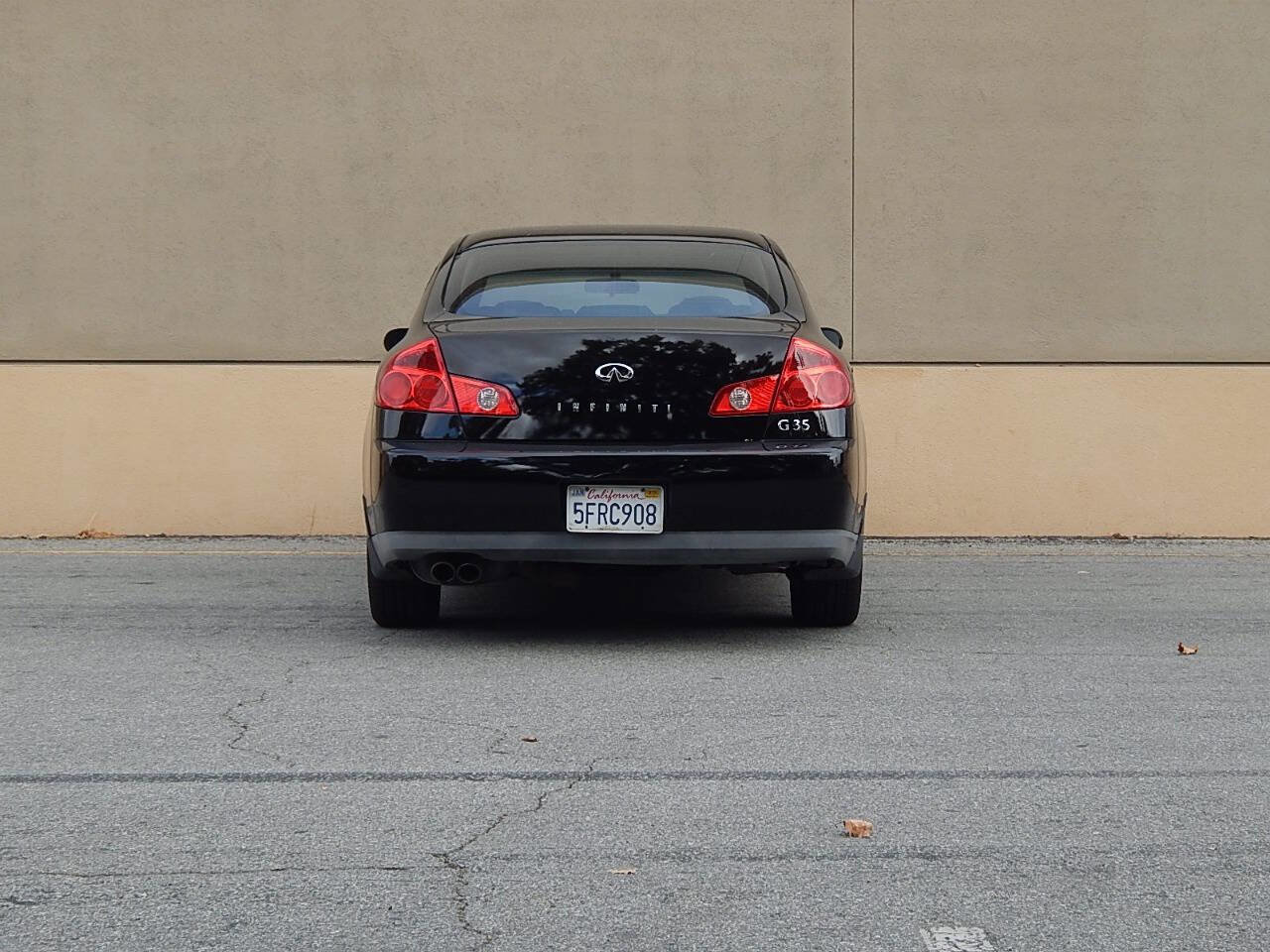 Used 2004 INFINITI G35 Sedan w/ Sport-Tuned Suspension Pkg image 4