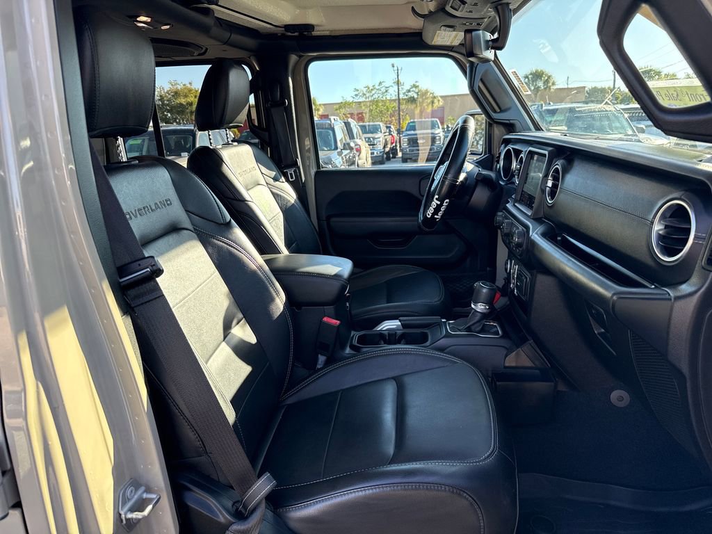 Used 2020 Jeep Gladiator Overland image 24