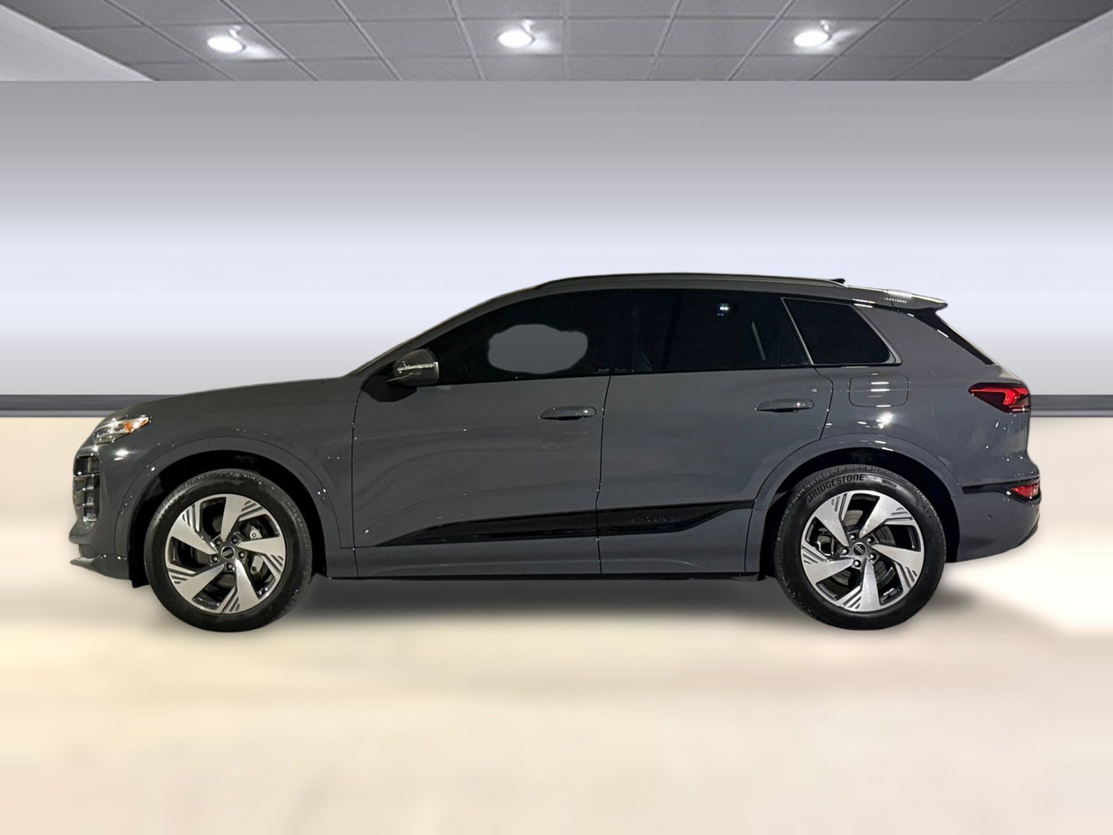 Used 2025 Audi Q6 e-tron Premium Plus w/ Premium Plus AWD/4WD image 2