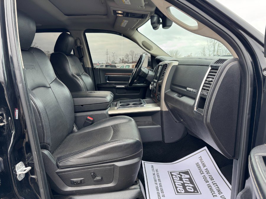 Used 2014 RAM 1500 Laramie w/ Trailer Tow Group image 18