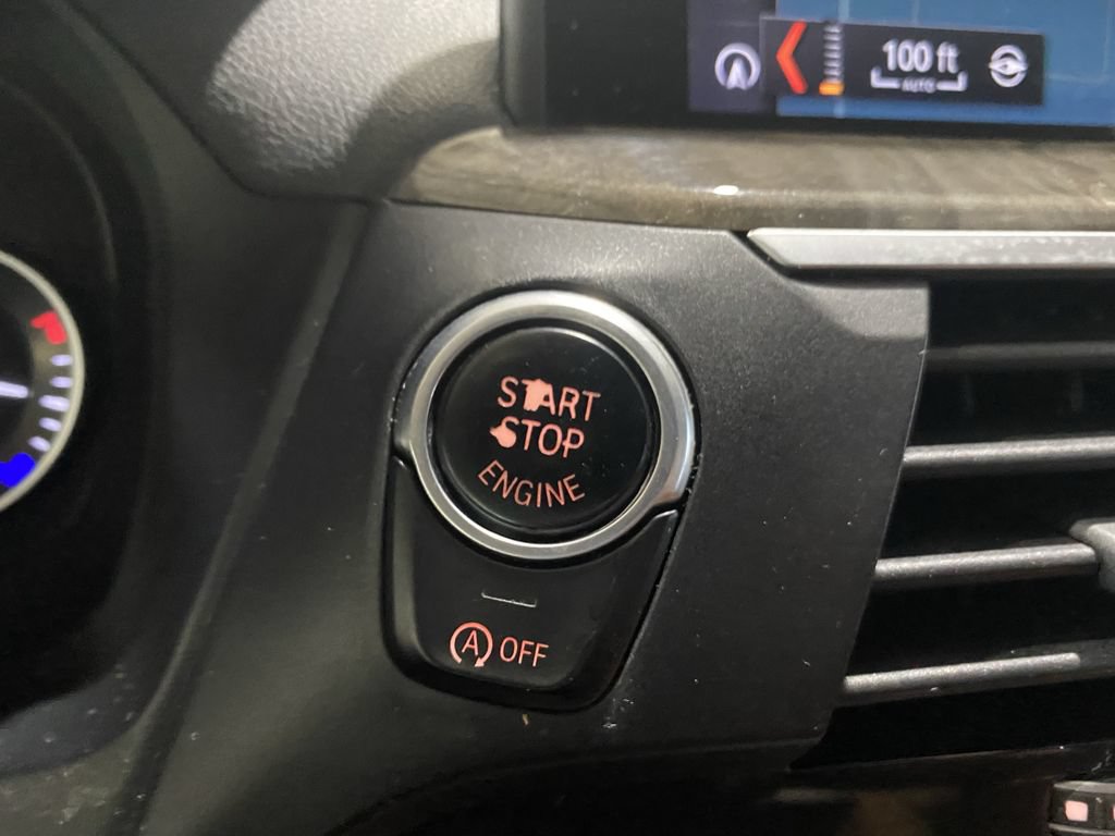 Used 2019 BMW X3 sDrive30i w/ Premium Package RWD image 12
