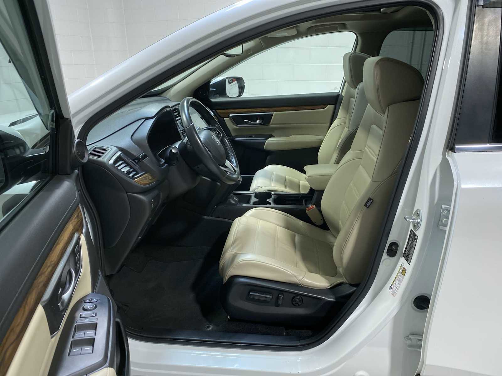 Used 2019 Honda CR-V Touring video 2