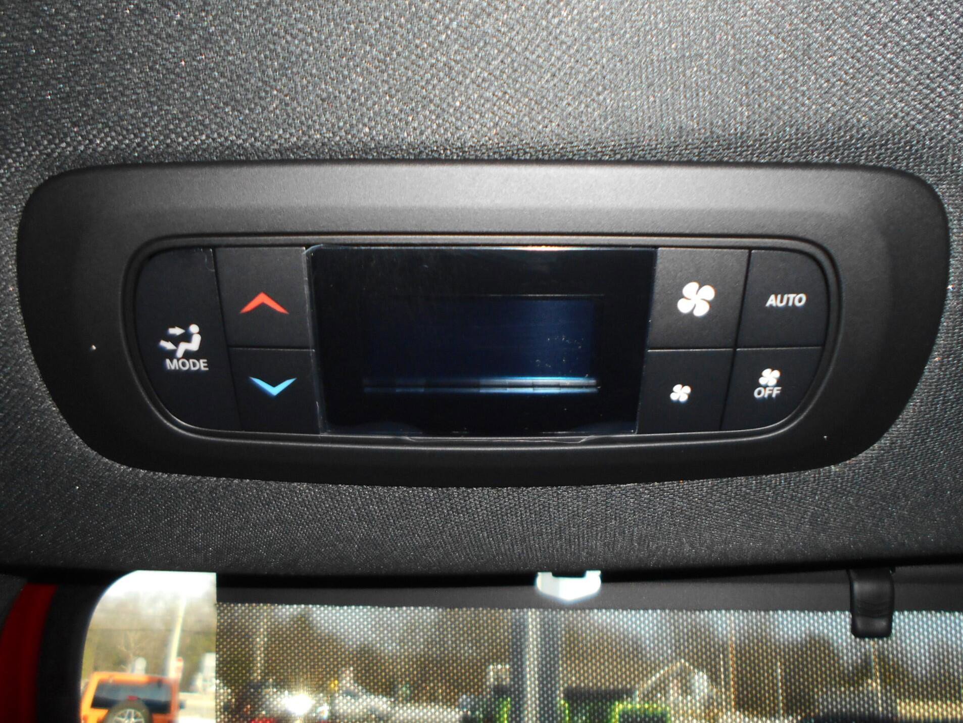 New 2026 Chrysler Pacifica Select FWD image 26