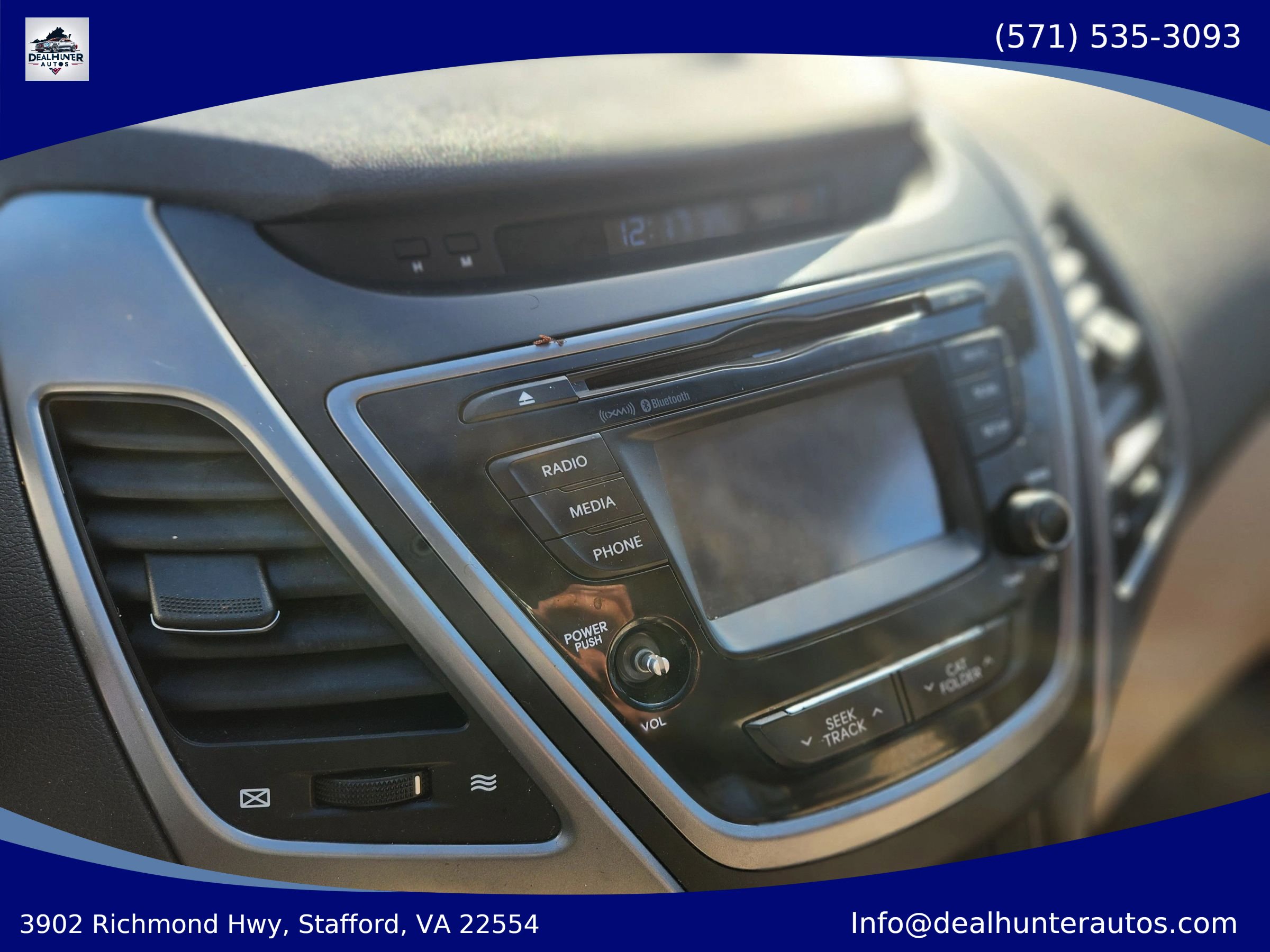 Used 2015 Hyundai Elantra SE w/ Option Group 02 FWD image 22