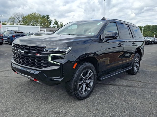 Used 2024 Chevrolet Tahoe Z71 w/ Z71 Off-Road Package AWD/4WD image 3
