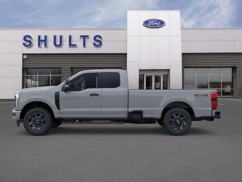 New 2026 Ford F350 4x4 SuperCab Super Duty image 3