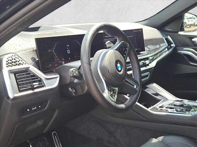 Used 2025 BMW X6 M60i AWD/4WD image 10